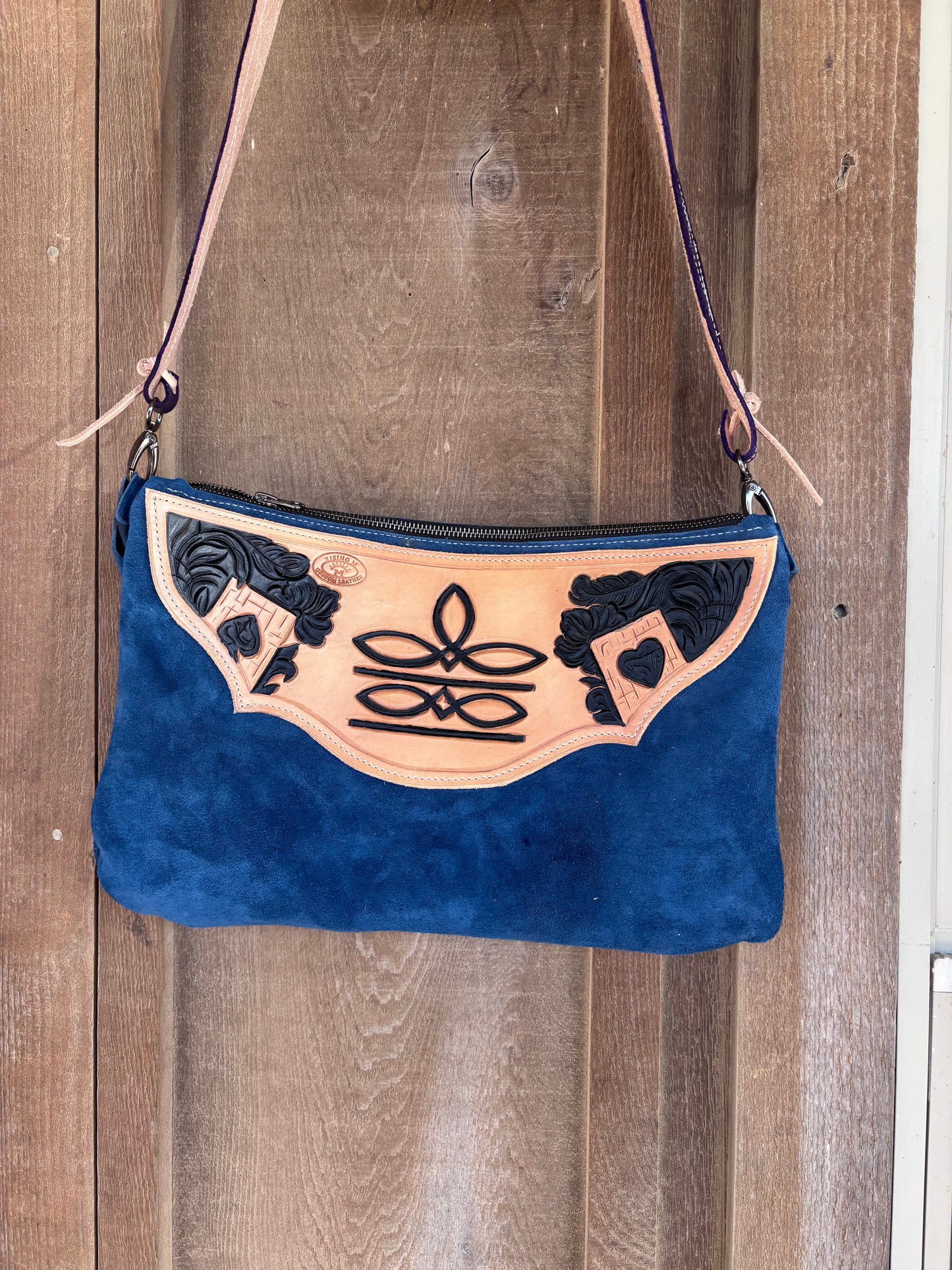 Thistle kick purse