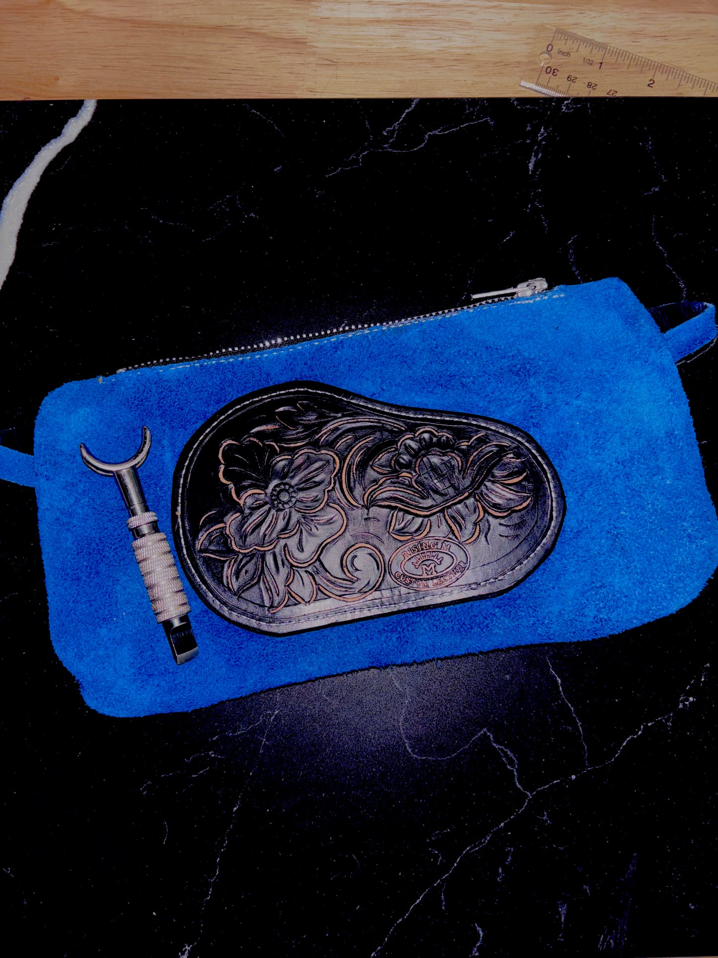 Thistle kick purse