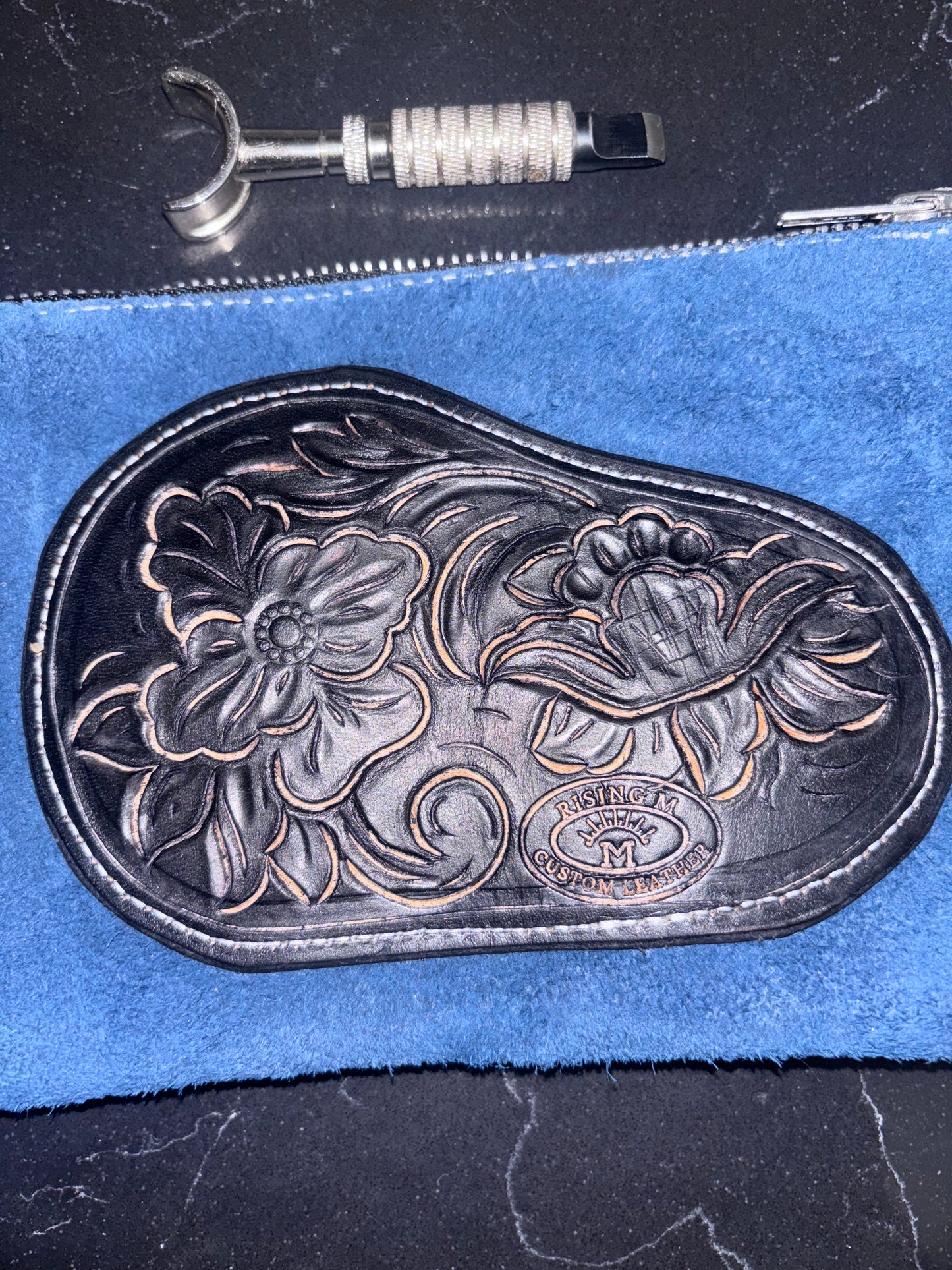Thistle kick purse