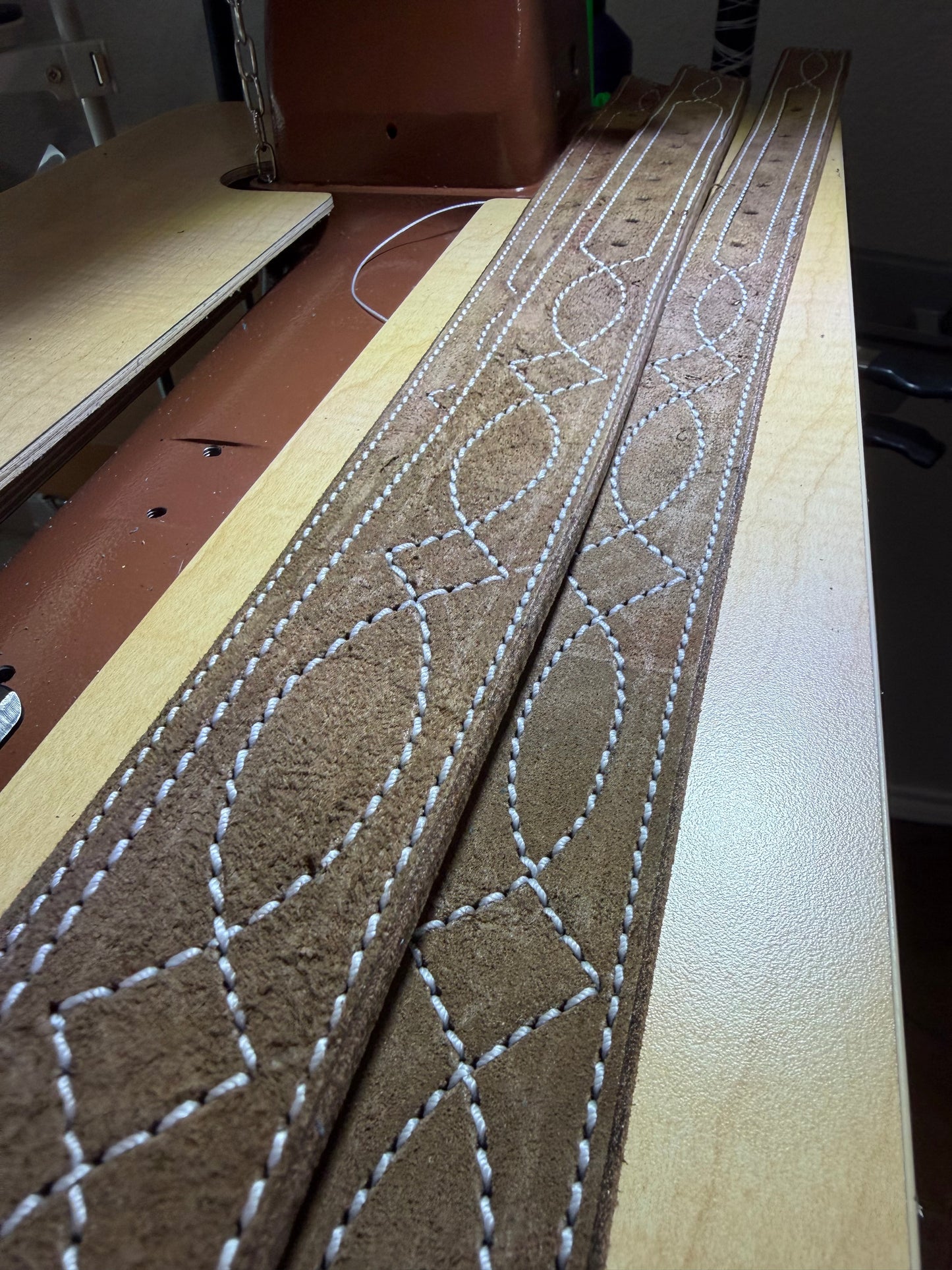 Light chocolate Rough out belt