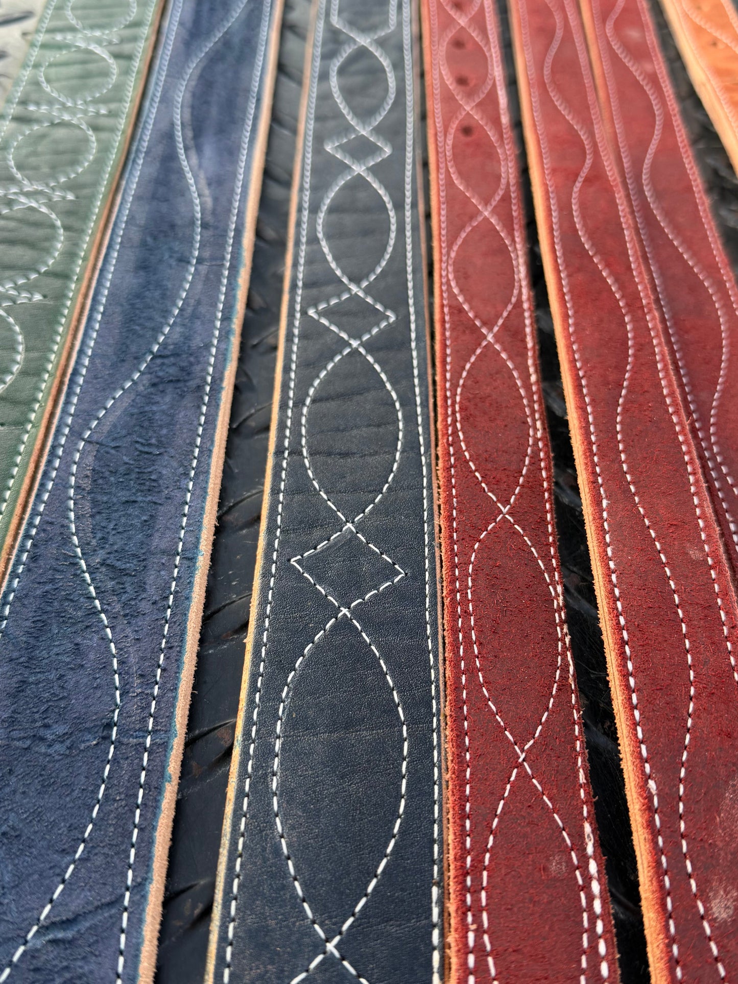 Royal blue gunslinger (holes 25 to 31 )ready to ship ￼